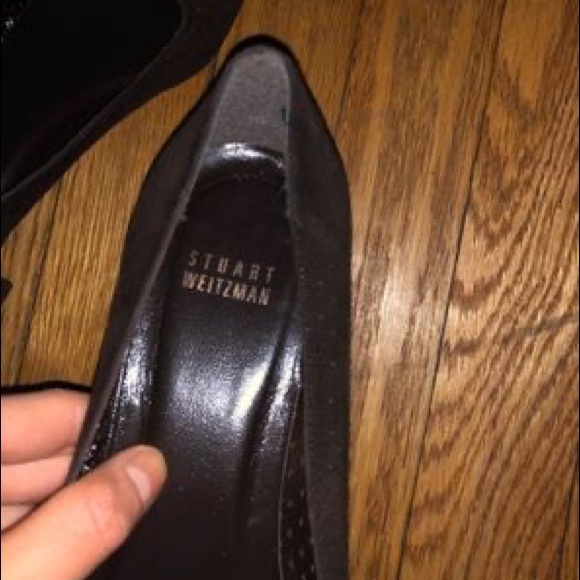 Stuart Weinstein Brown Suede Block Heels with Gold Details - Picture 6 of 7